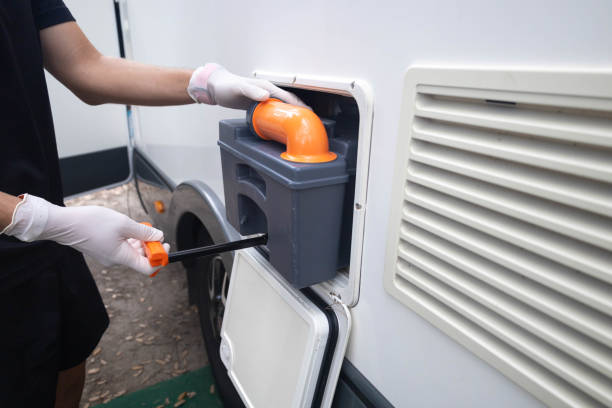 Best Portable bathroom rental  in Knoxvle, IL